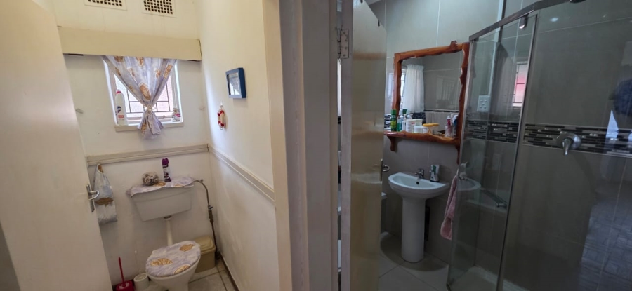 5 Bedroom Property for Sale in Stilfontein North West